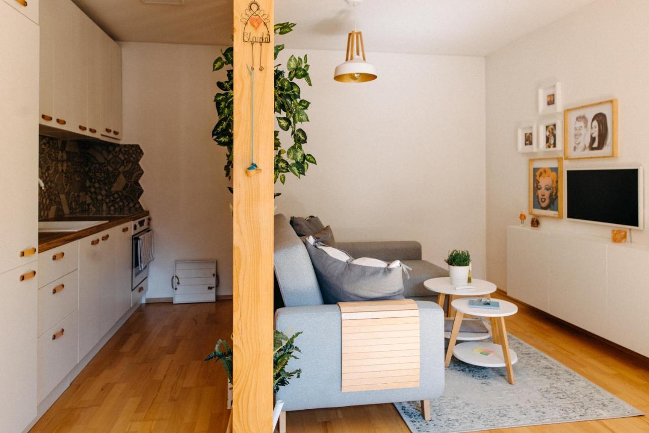 Apartman V Srdci Znojma „Jako Doma“ Znojmo Exterior photo